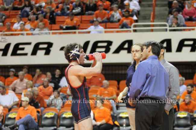 How to Cut Weight in Wrestling: Shedding Pounds for Success on the Mat